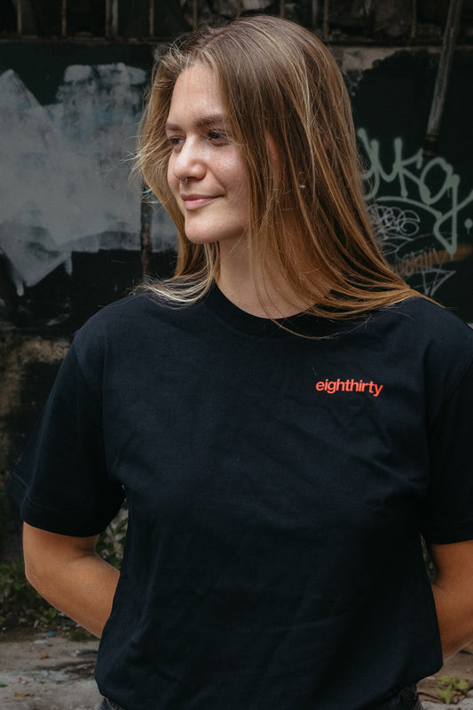 the eighthirty classic black tee